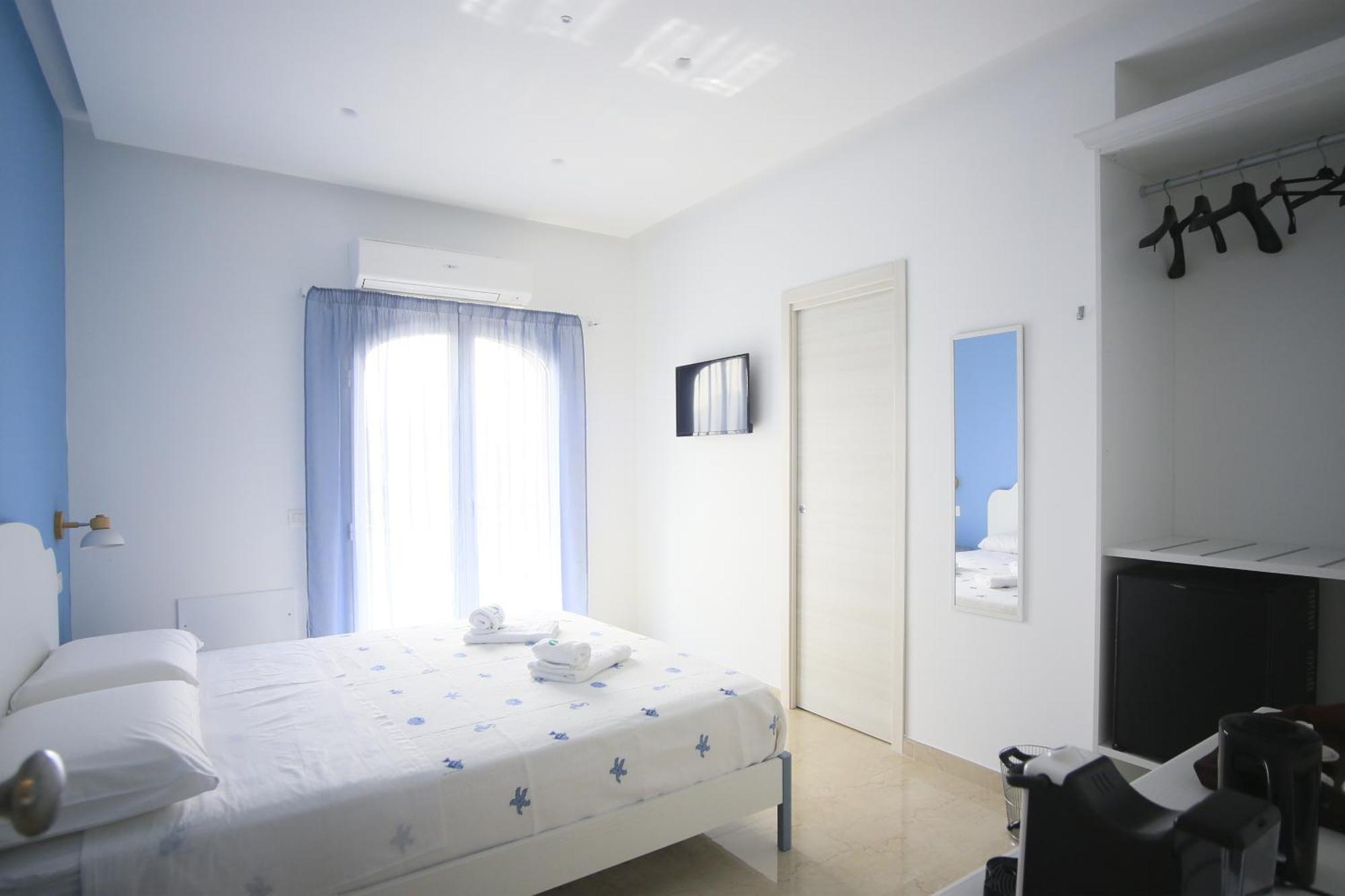 Villa Del Gaudio Rooms & Apartments Castellammare di Stabia Extérieur photo